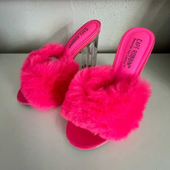 Cape Robbin Pink Furry Heels with Clear Lucite - Picture 1 of 4